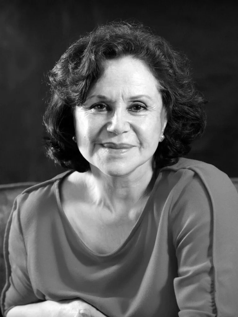 Carmen Roche